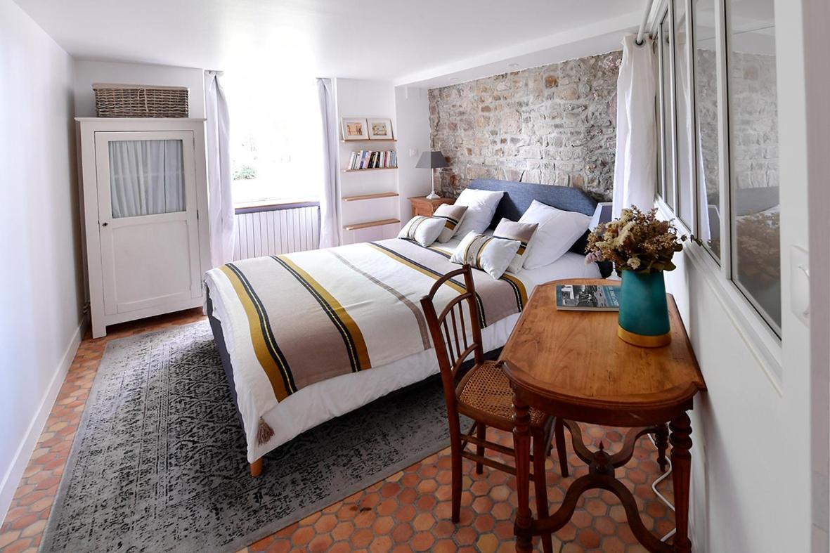Appartement Le Logis K, le charme au cœur de Saint Pair Extérieur photo